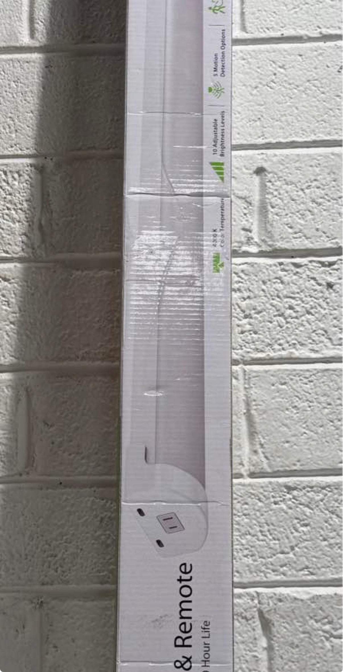 Motion Sense Shop Light with Remote