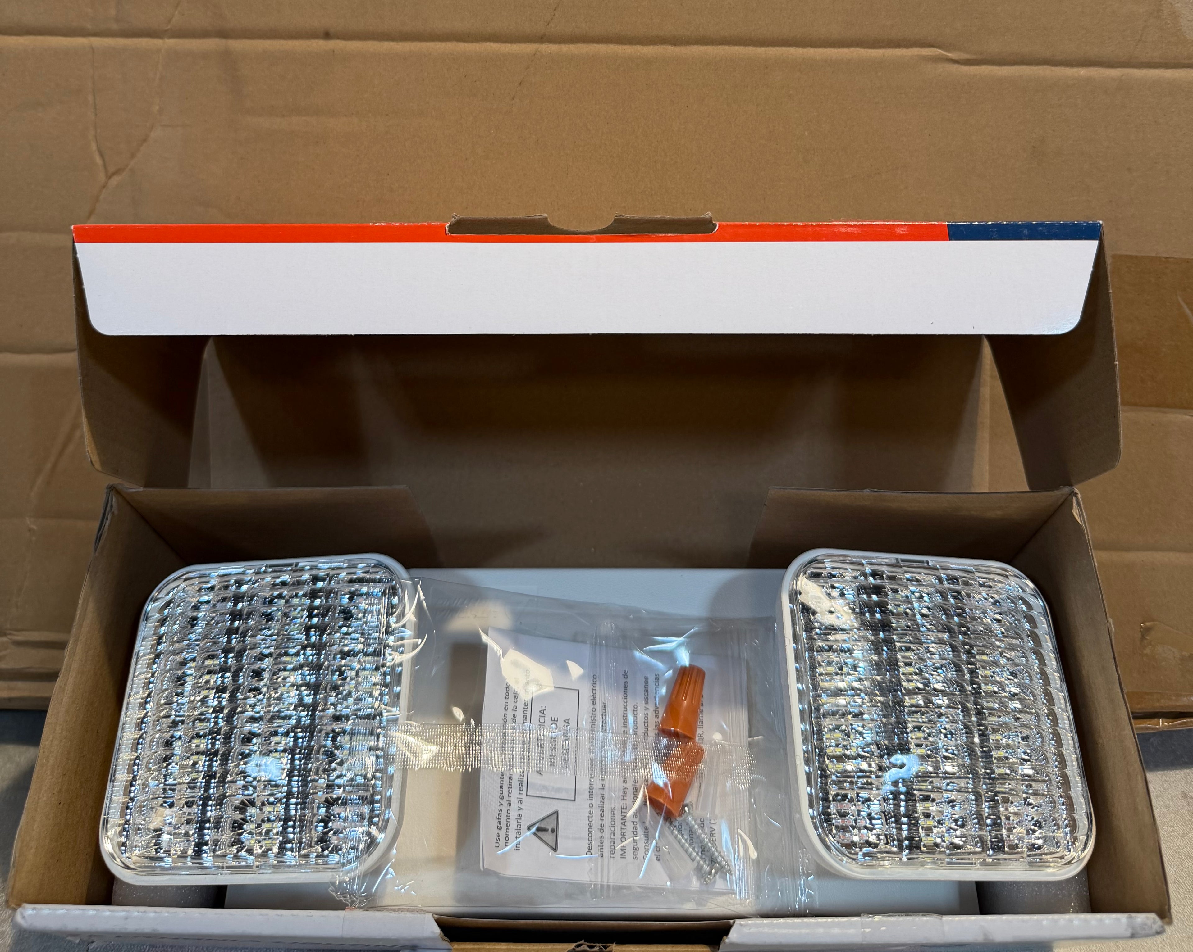 Integrated LED White Emergency Light Fixture with Battery