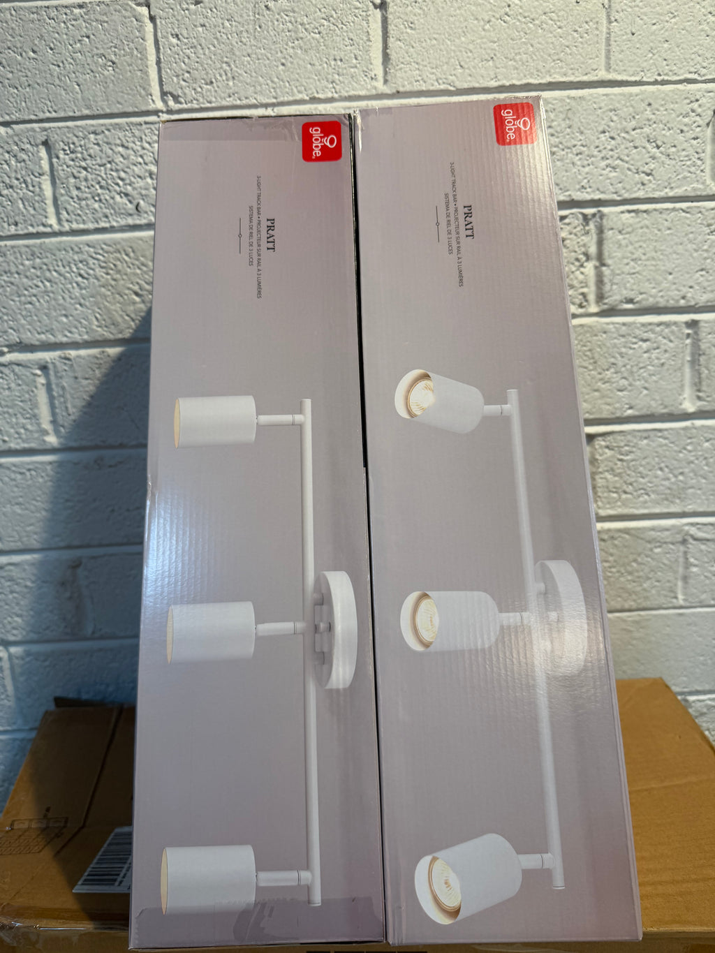 Pratt 2 ft. Matte White 3-Light Track Lighting Kit