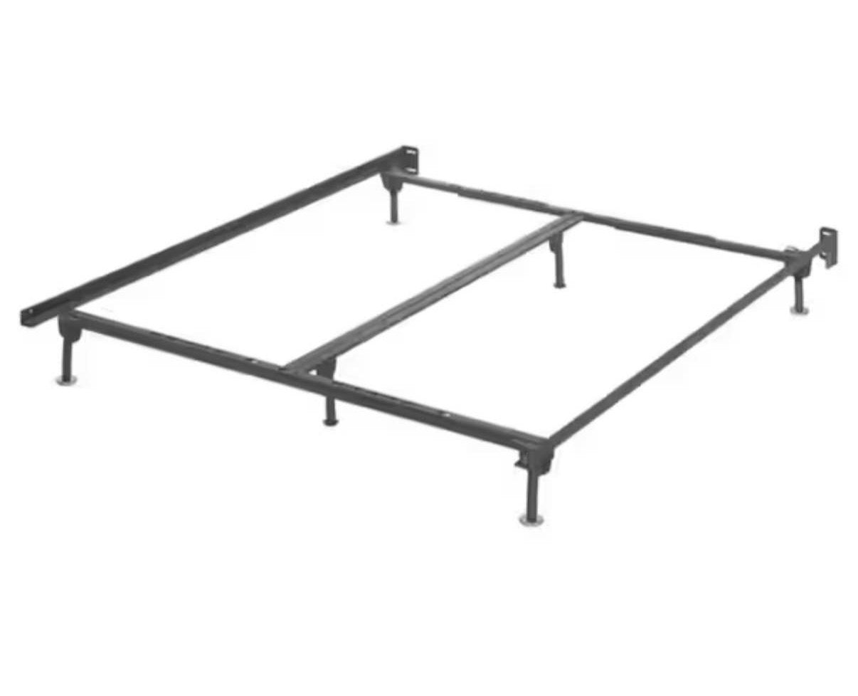 Metal Frame Queen/King/California King Bed ( missing 1 leg)