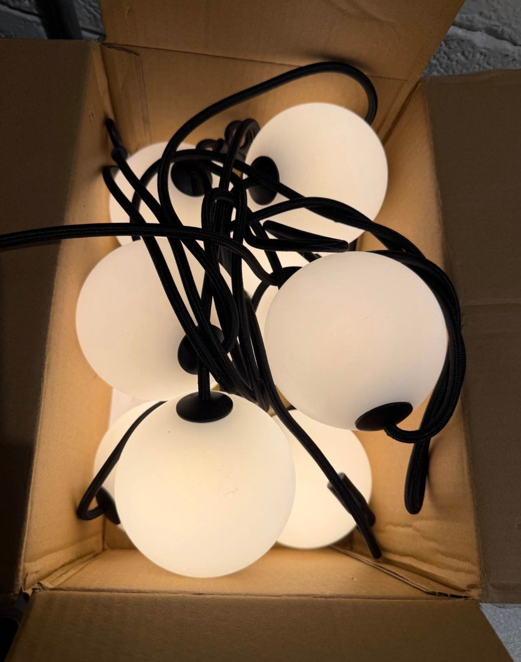 10-Light 28 ft Globe Bulb String Lights