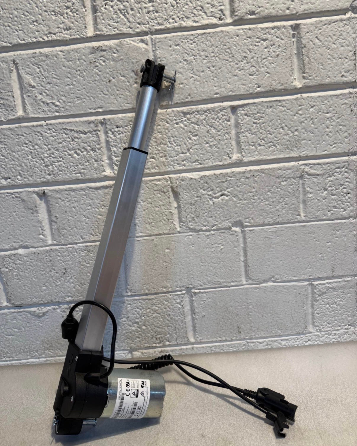 recliner Linear actuator model number  JLDQ.19.415.205D04