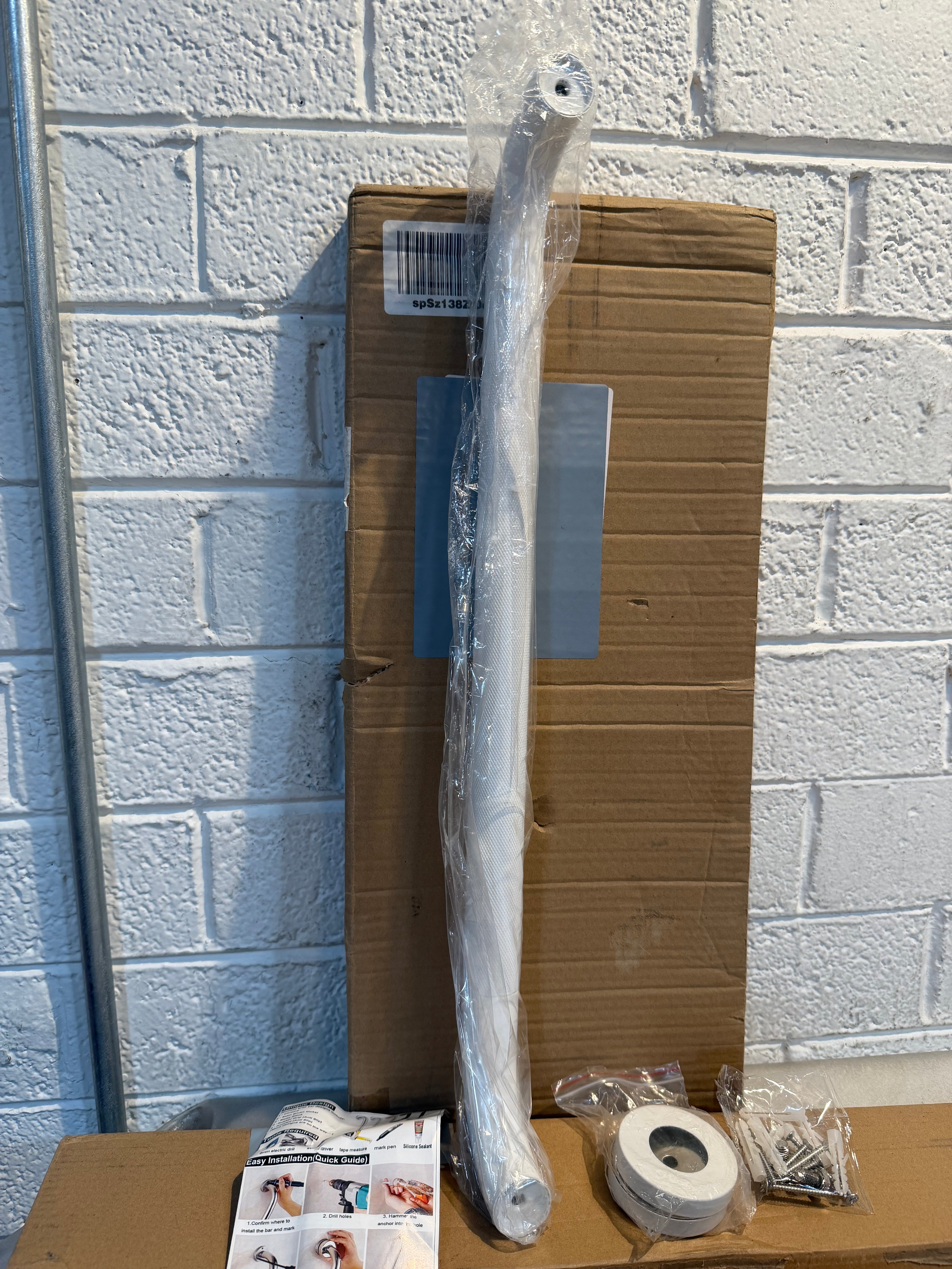 iMomwee White Grab Bar 24 Inch