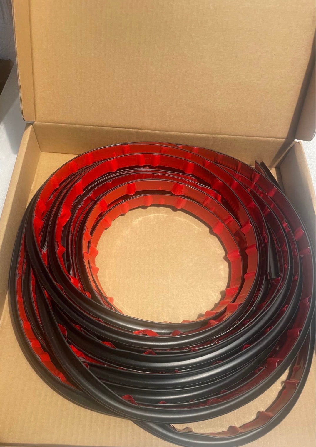 RV J-Shape Rain Gutter Rubber Drip Rail 40Ft
