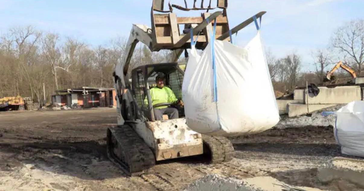 200 Gal. Heavy-Duty Trash Bag
