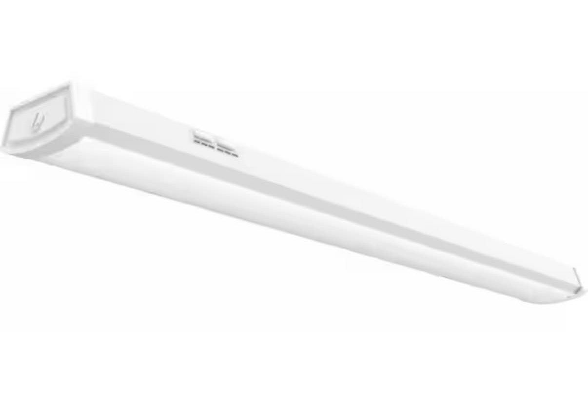 4 ft adjustable lumens LED light