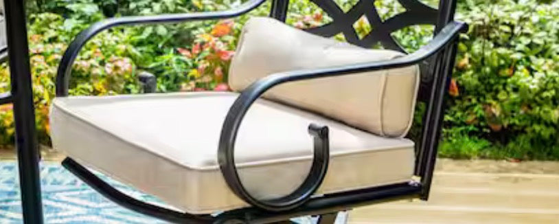 20 x 20x3 in Outdoor Chair Cushions with pillows Set of 4
