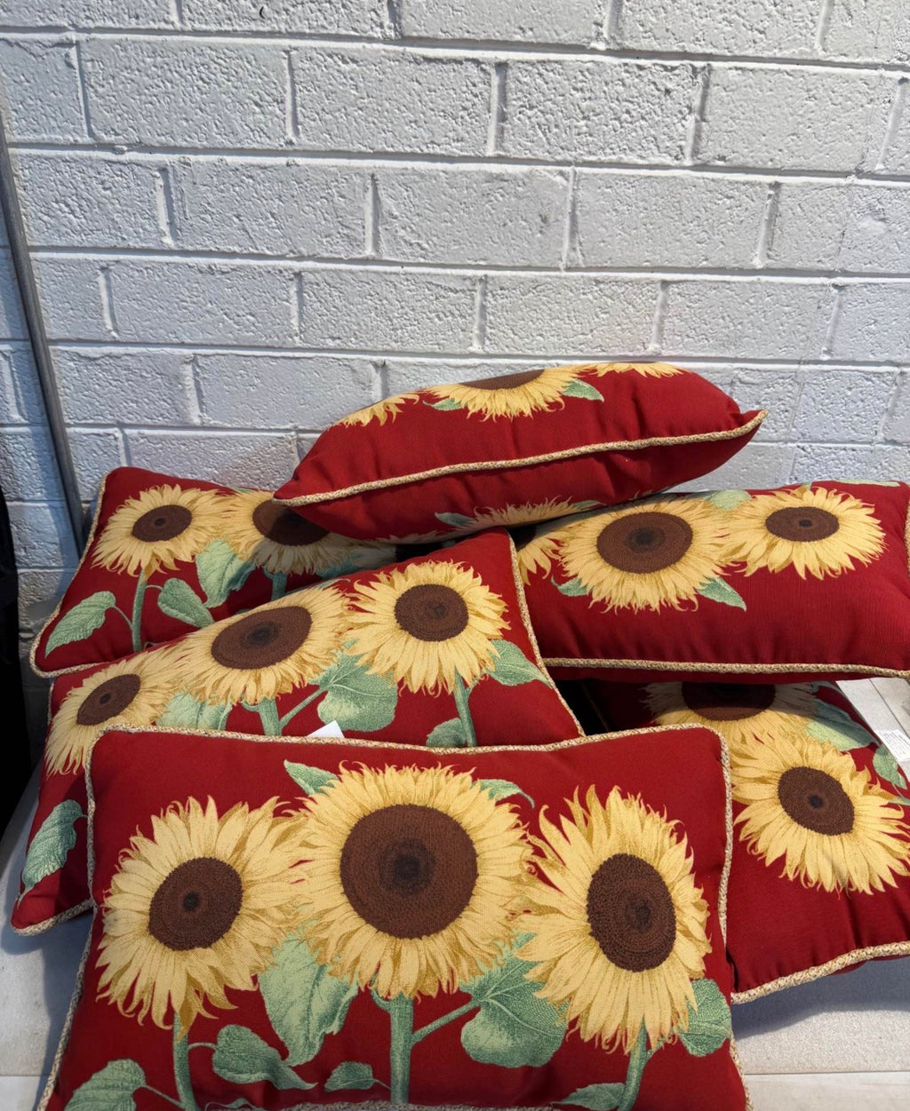 Sunflower Trio Lumbar Outdoor Throw Pillow (Set of 2)