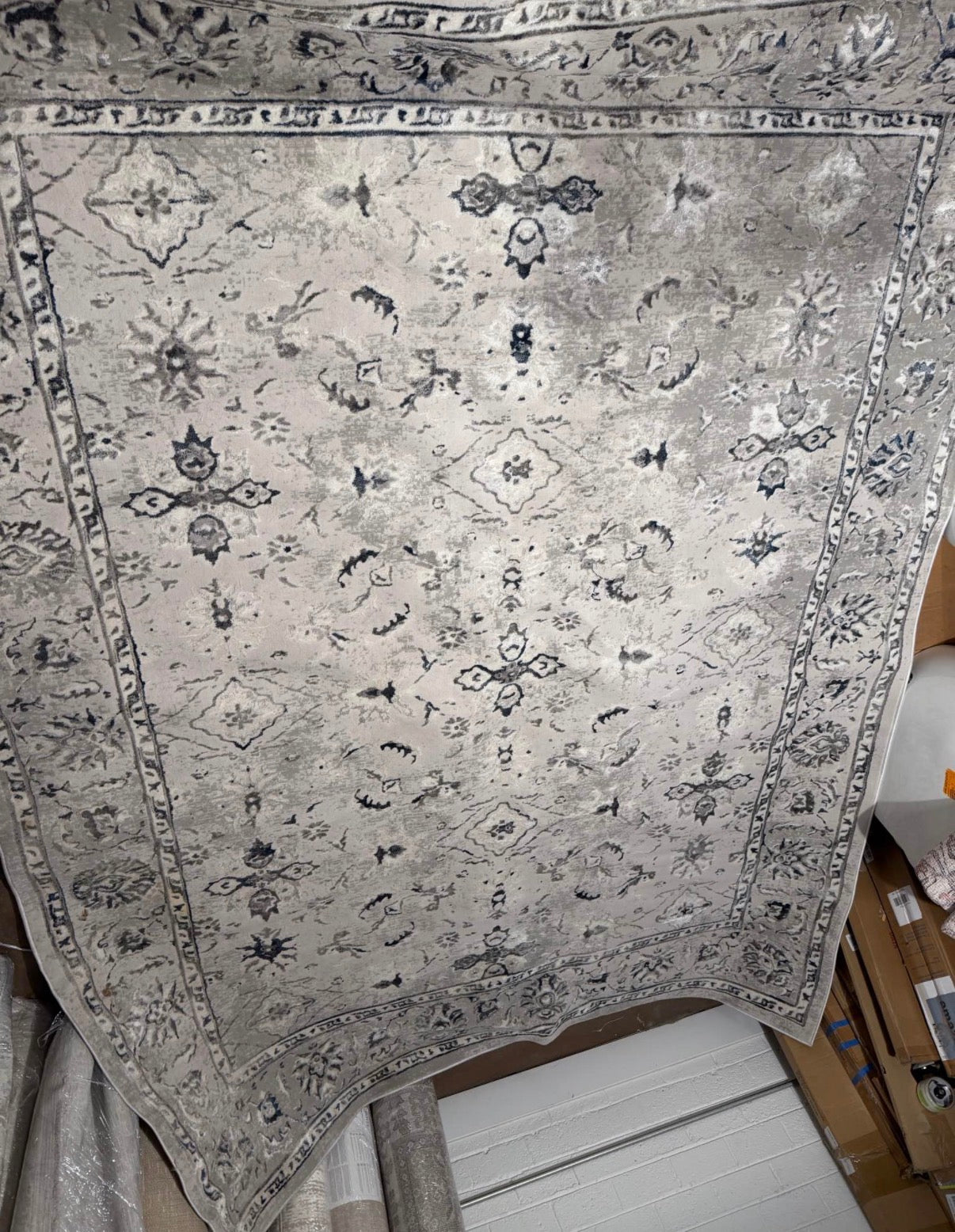 Hampton Court Area Rug  8x10 Ladree Gray