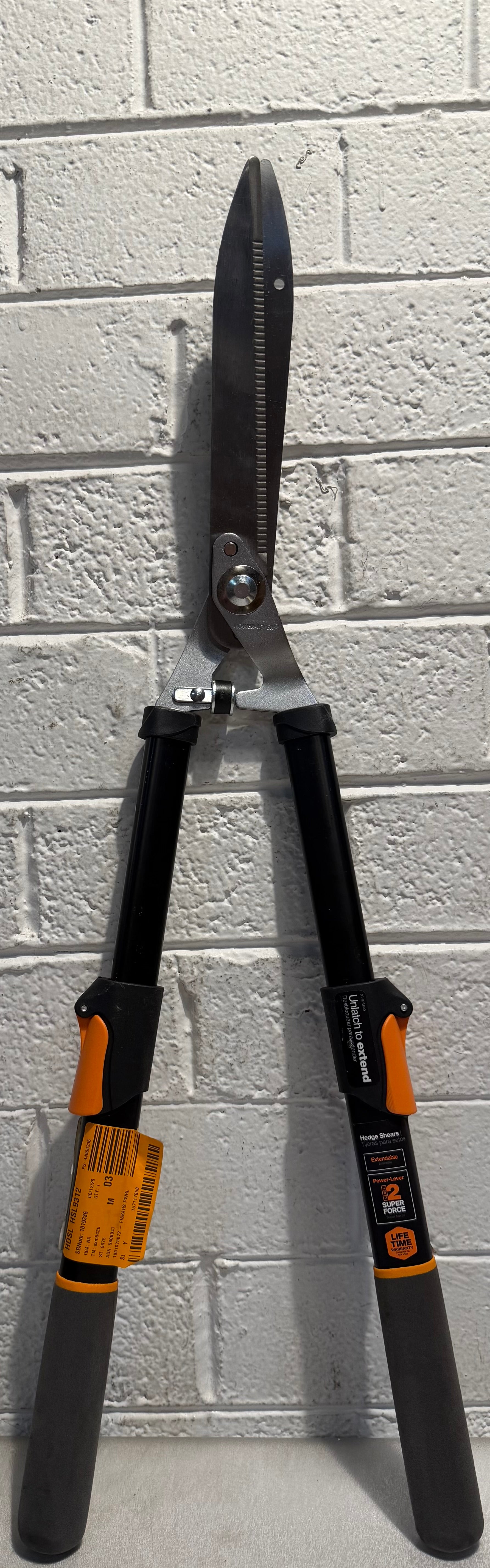 9 in. extendable  Hedge Shears