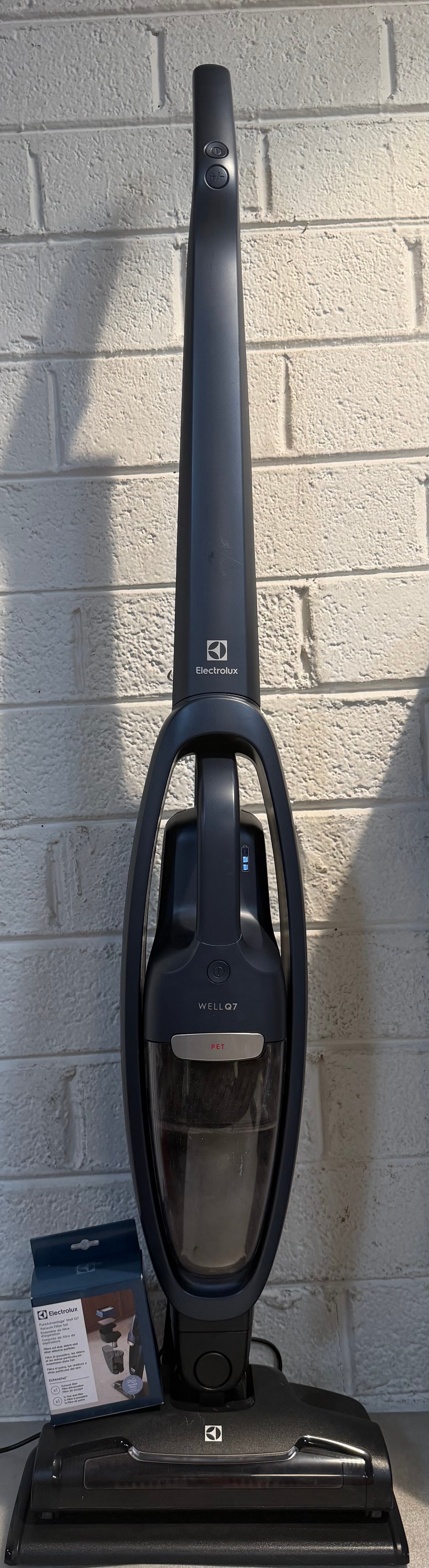 Electrolux WellQ7 Pet Cordless 2-in-1 Vacuum Cleaner (used)