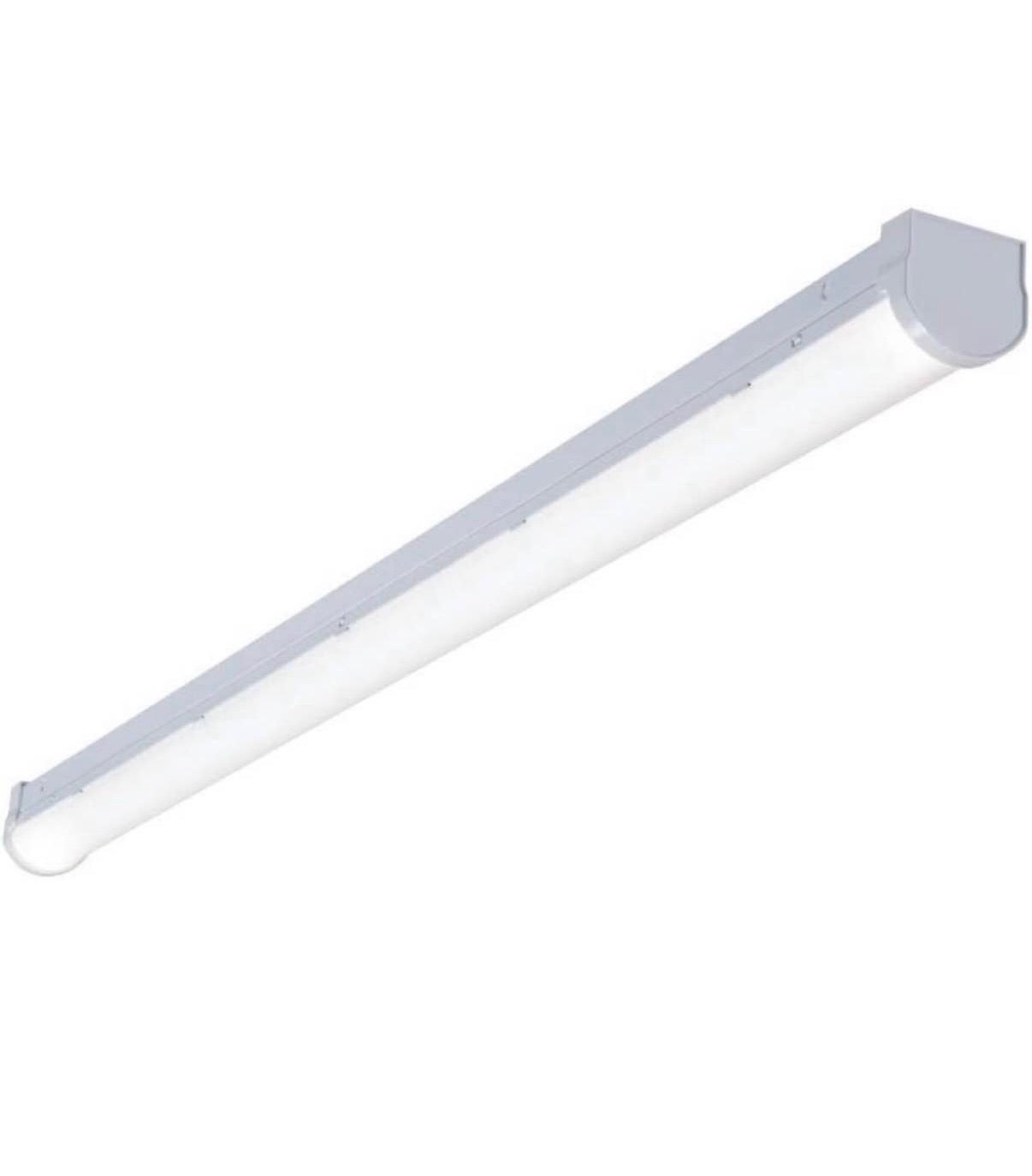 4 ft Linear White Integrated LED light 4760 Lumens