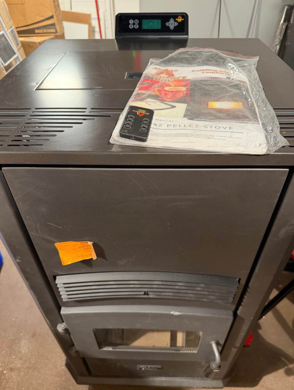 2800 sq. ft. HP42-Alpine Pellet Stove Heating Space ( used not tested)