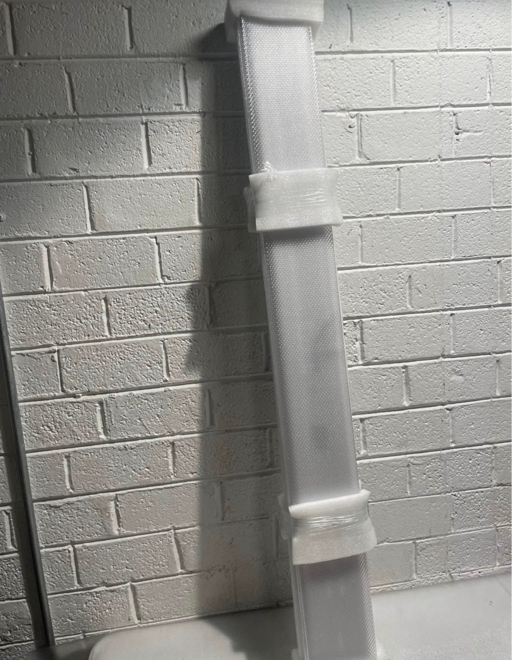 4 ft. LED Wraparound Light