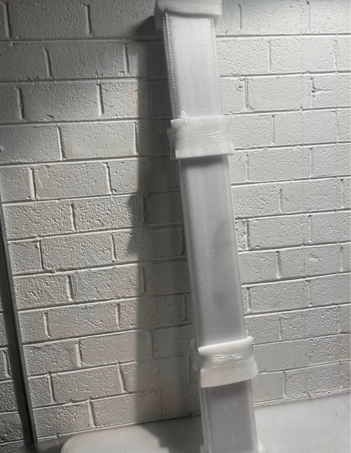 4 ft. LED Wraparound Light