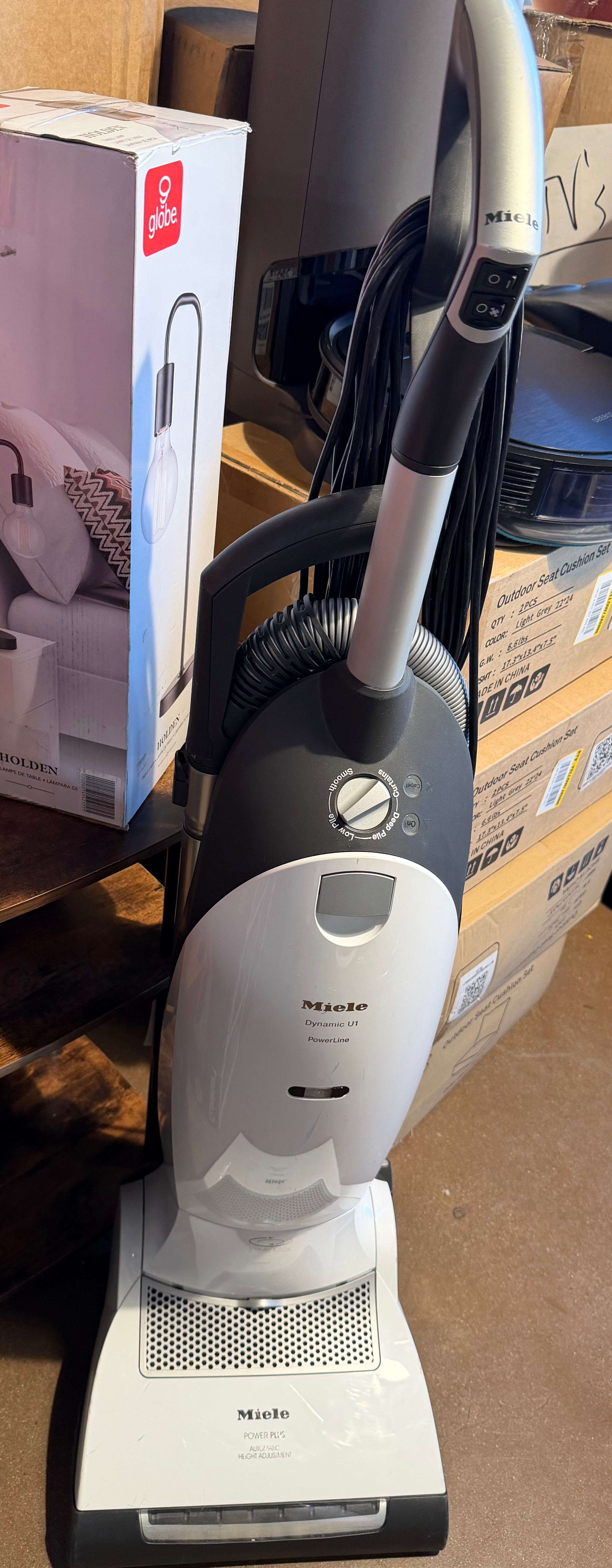 Miele Dynamic U1 Cat and Dog Upright Vacuum