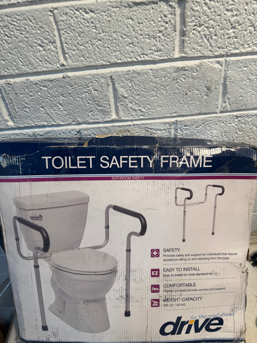 Toilet Safety Frame with Padded Arms