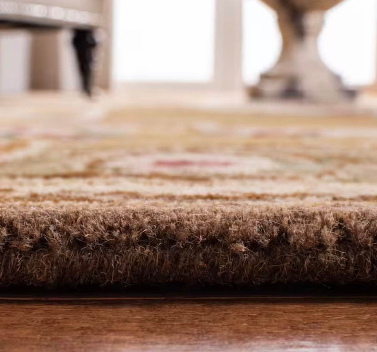 Classic Light Gold/Green 5 ft. x 7 ft. Oval Border Area Rug