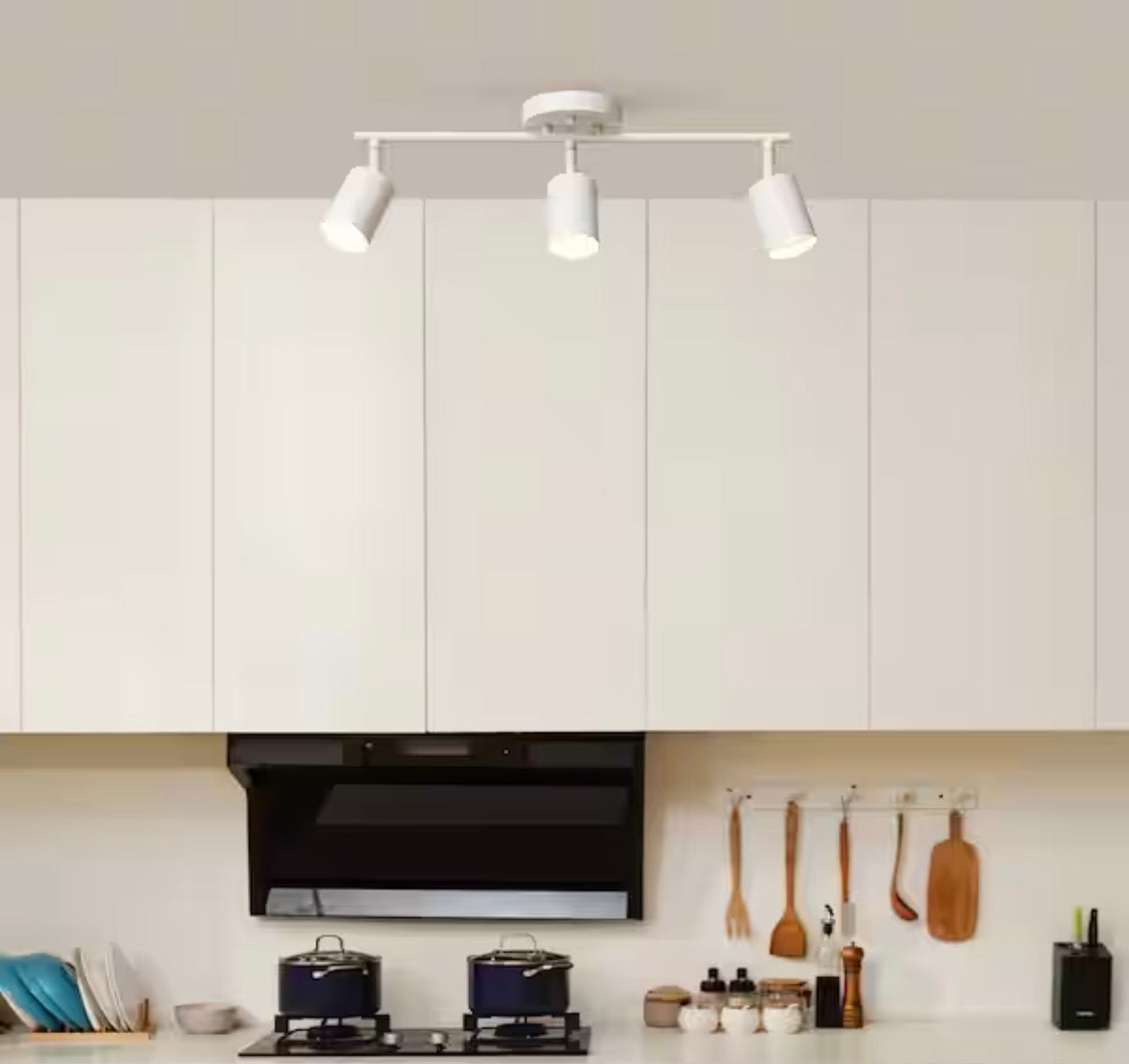 Pratt 2 ft. Matte White 3-Light Track Lighting Kit