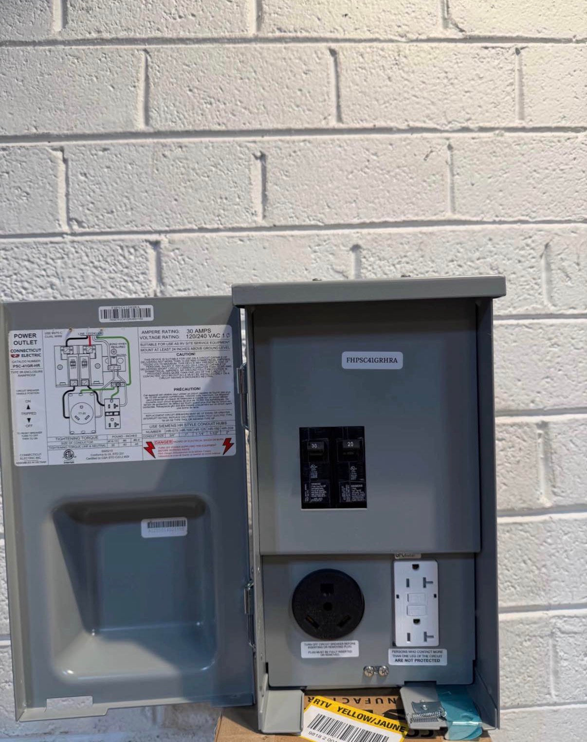 30-Amp RV Power Outlet with Branch Breakers