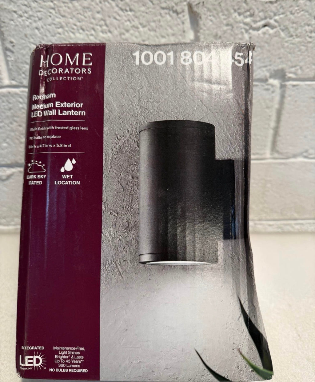 8 in. Black Integrated LED Outdoor Wall Light Sconce (used like a new)