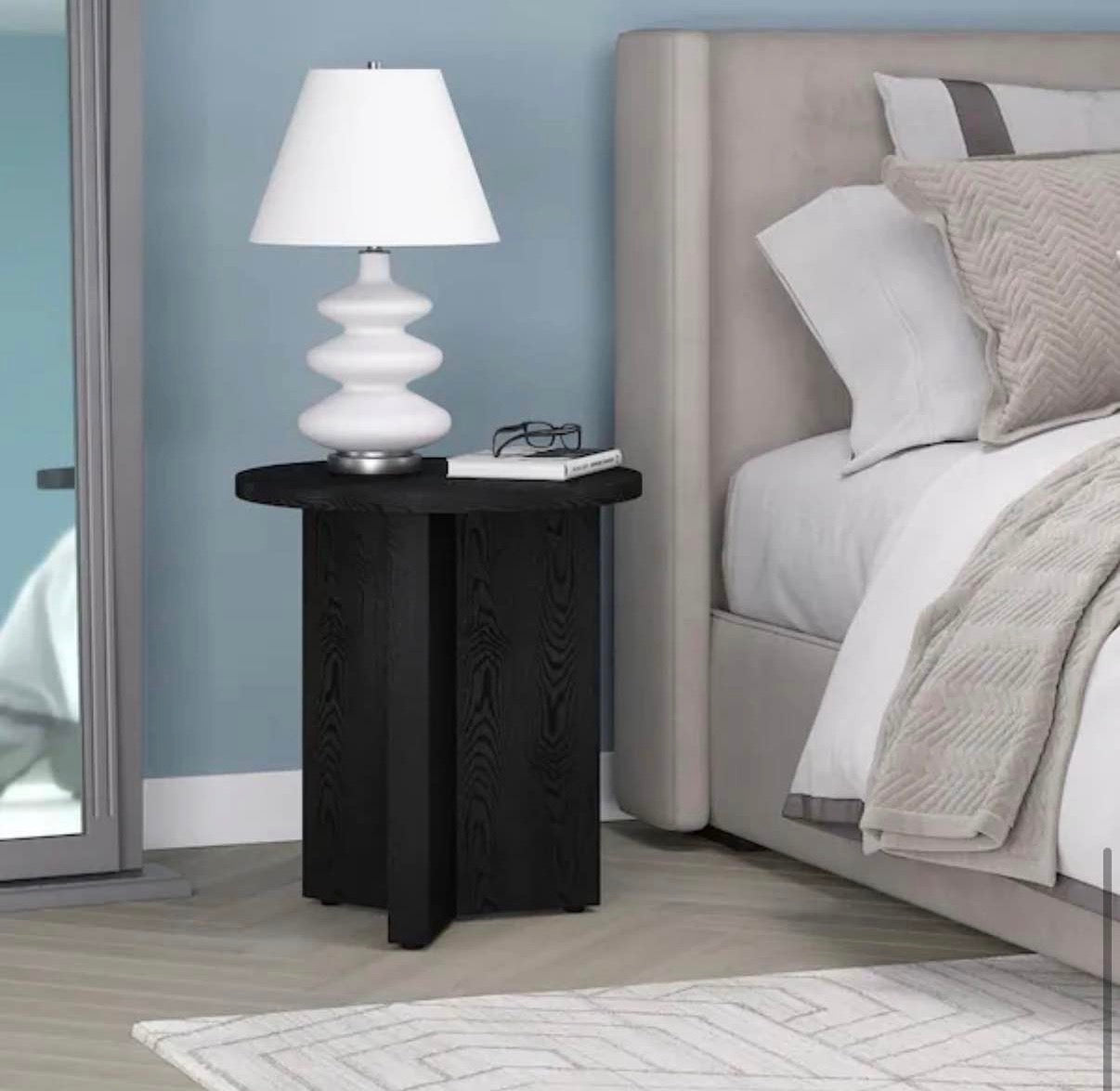 Anders 20 in. Black Grain Round  Top End Table