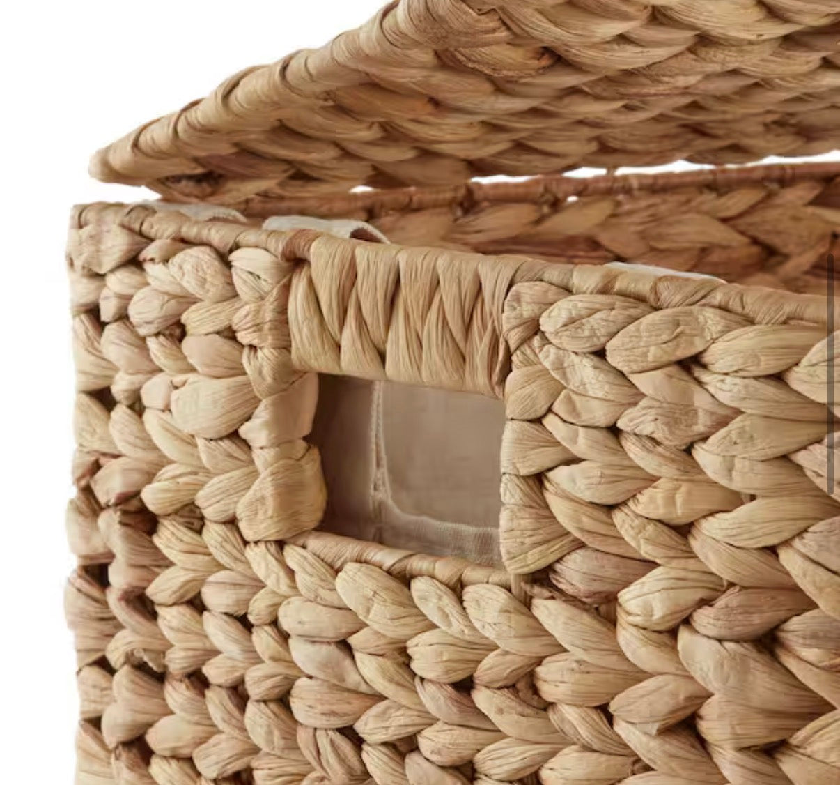 Woven Water Hyacinth Laundry Hamper with Lid