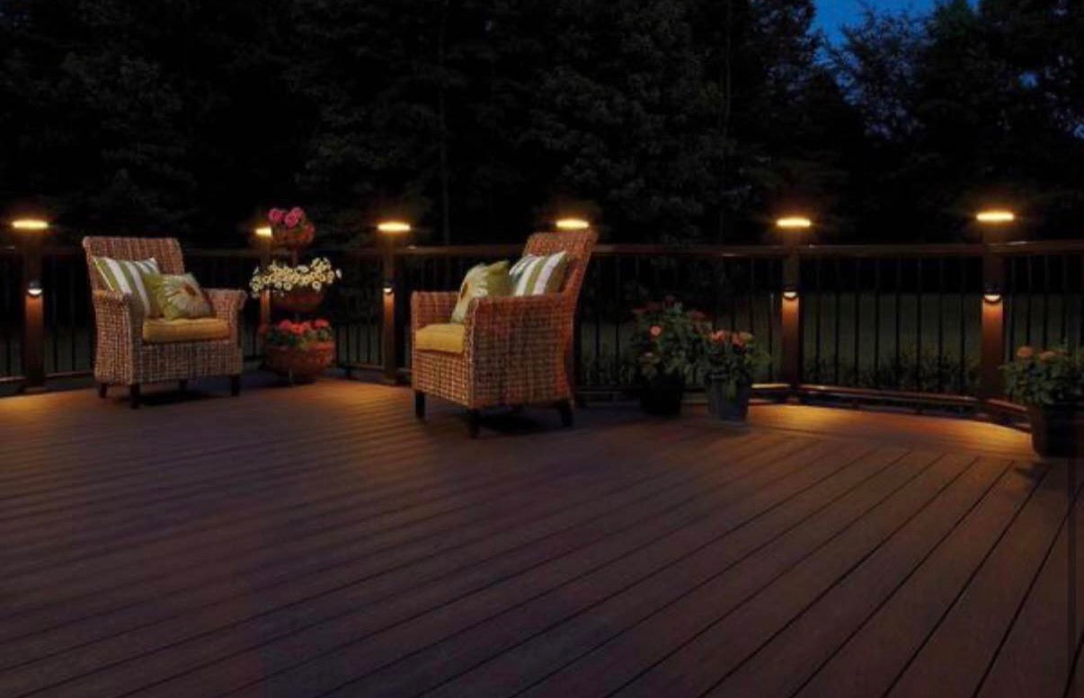 4 in. x 4 in Deck Post Cap Light