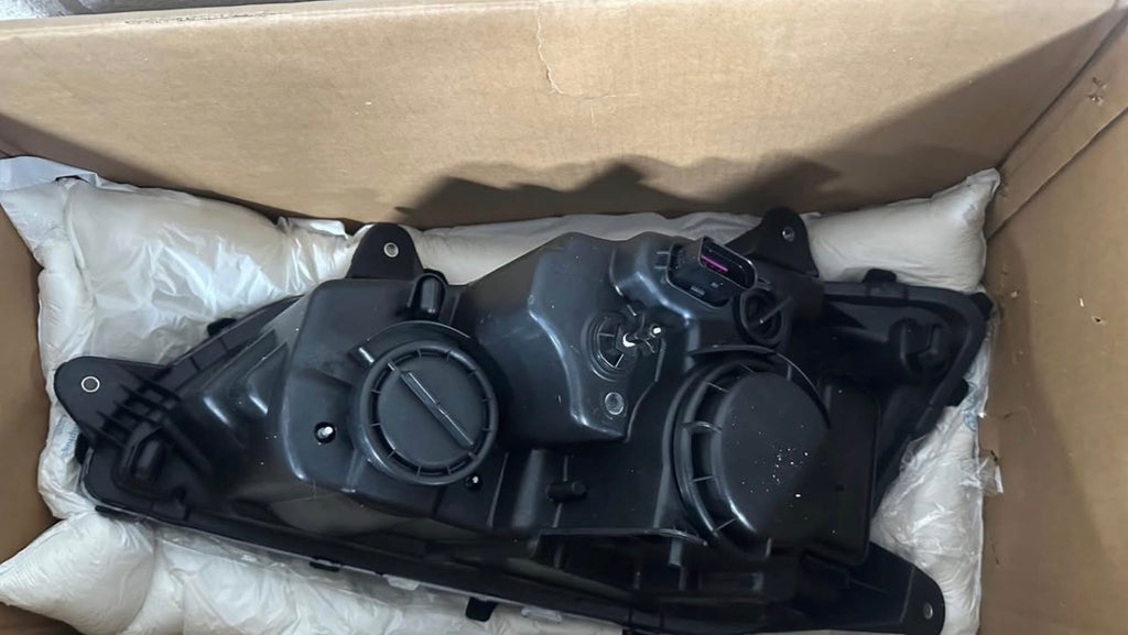 Kenworth Replacement Headlamp (passenger ￼ Side)