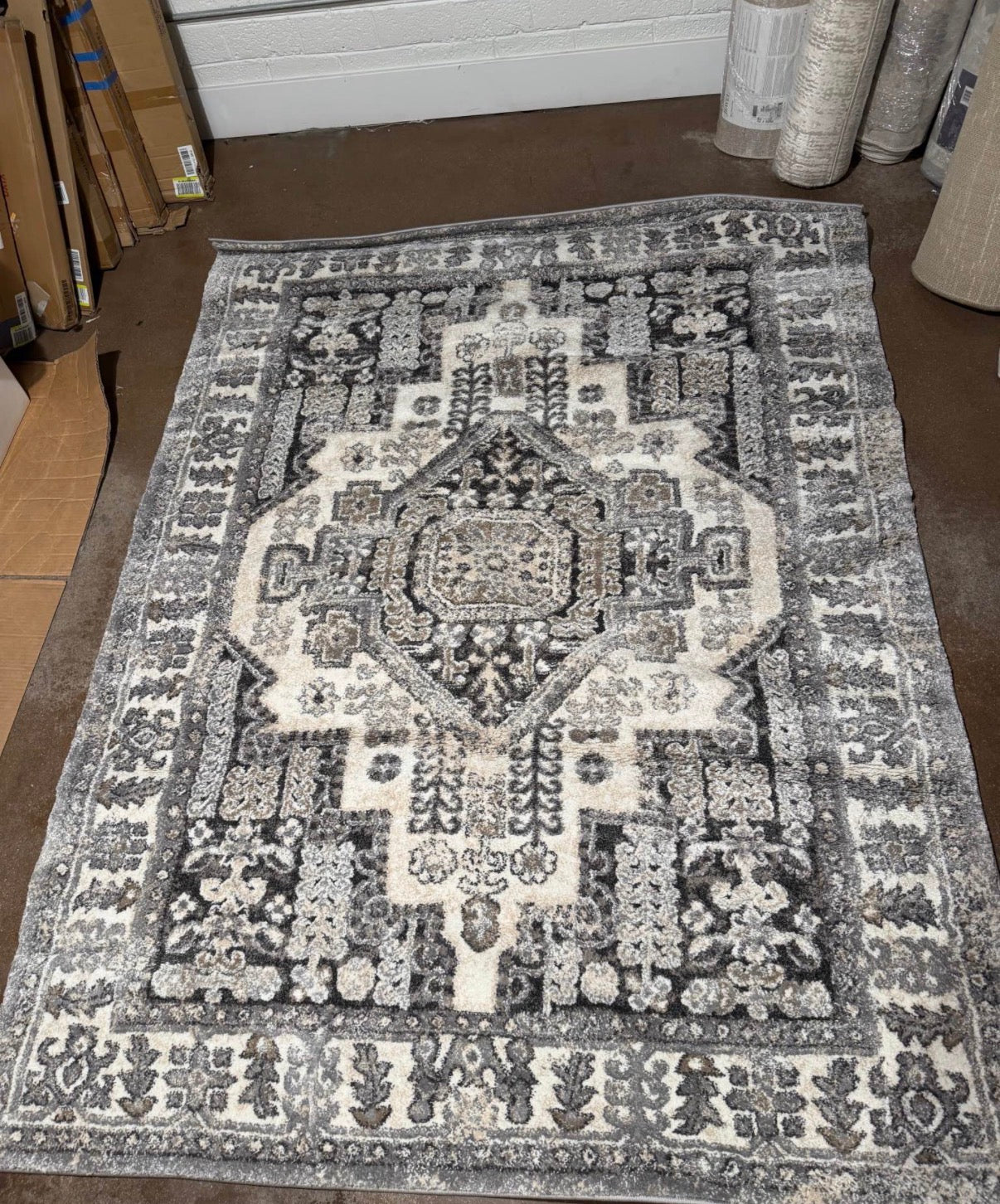 Icon Area Rug 5x7 ft
