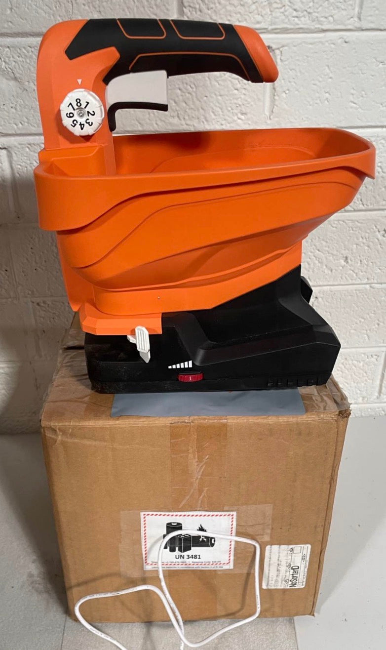 Seed Spreader Battery Operated ( used )