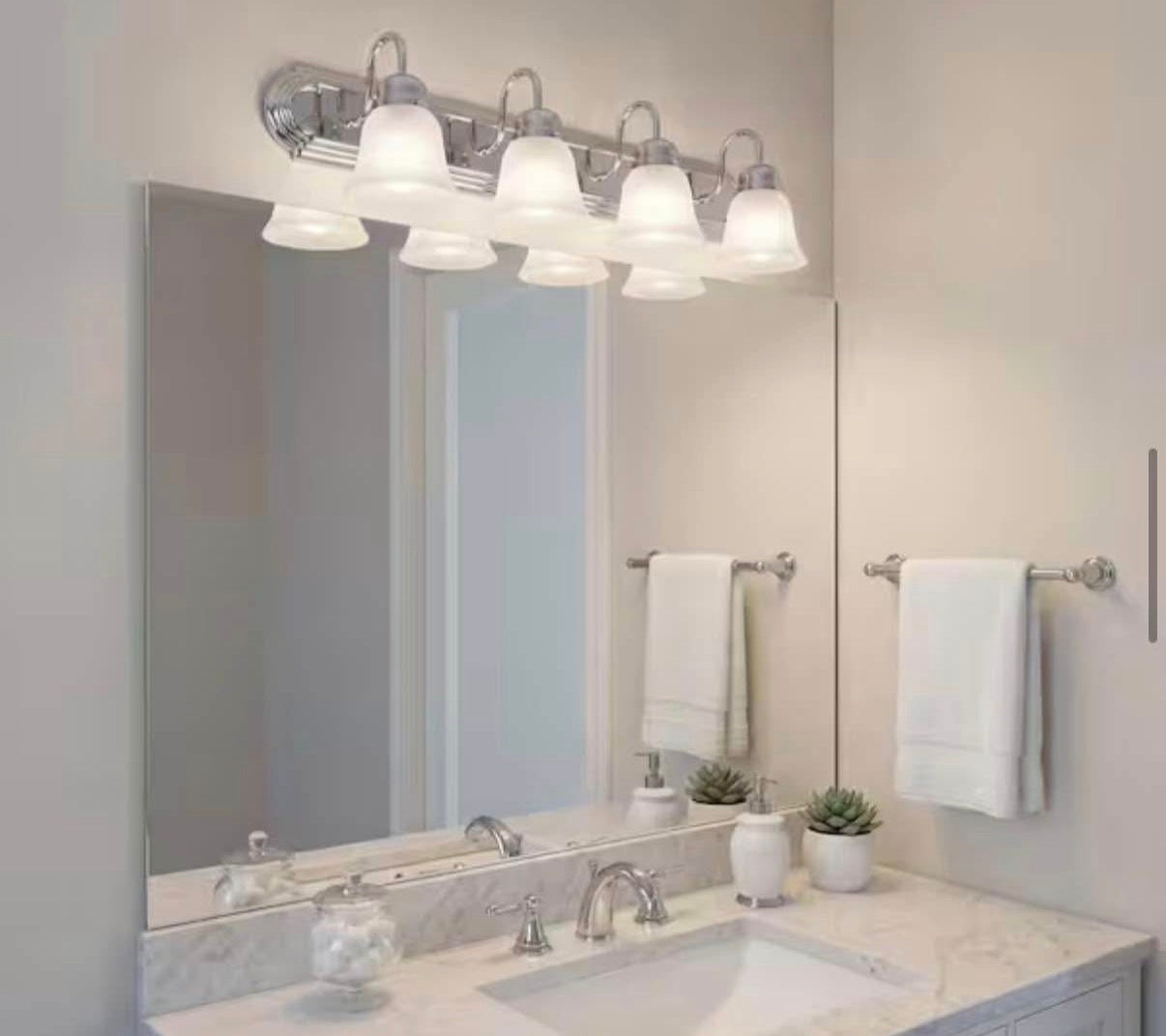 30 in. 4-Light Chrome Traditional Bathroom Vanity Light