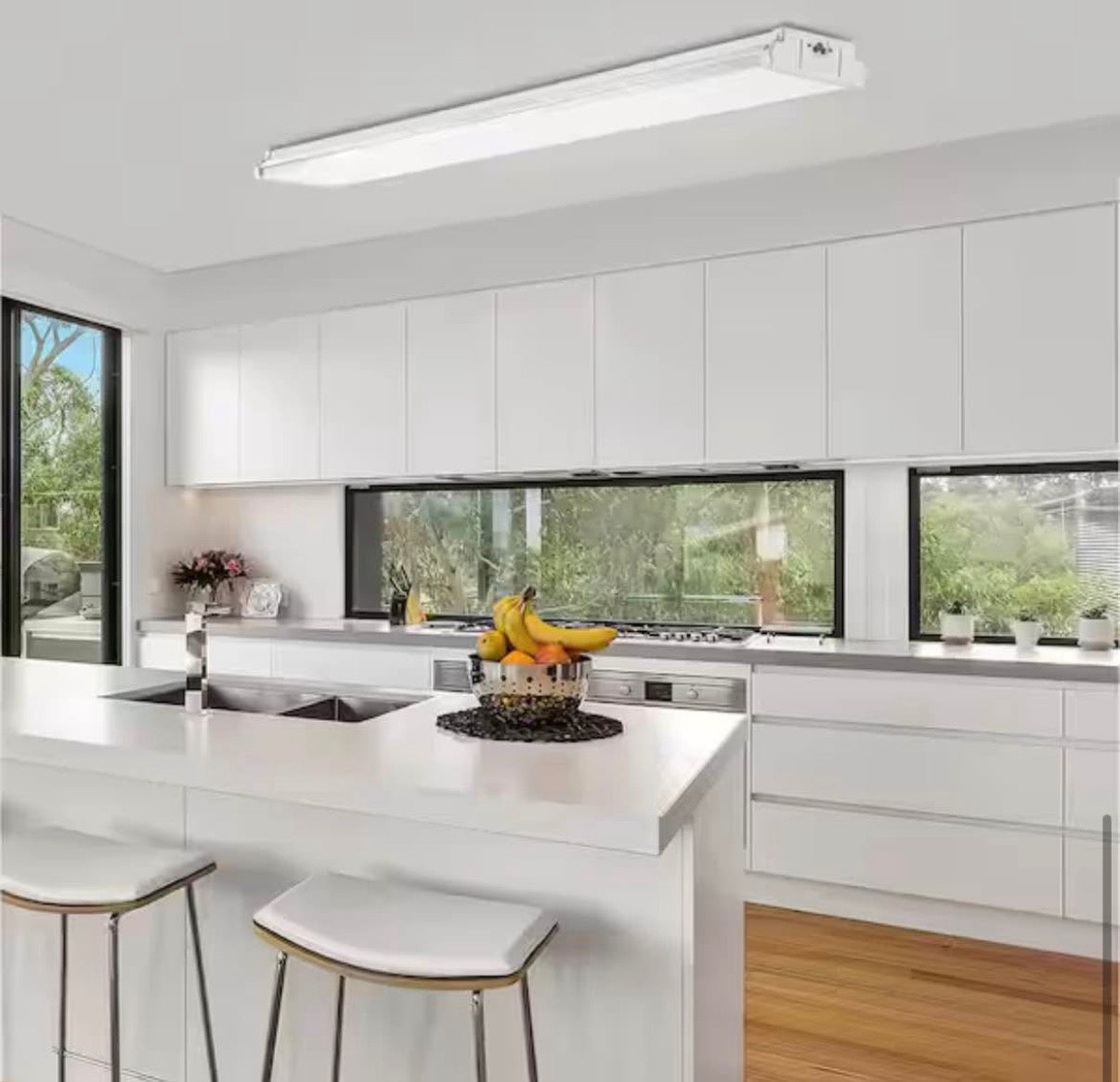 4 ft. LED Wraparound Light