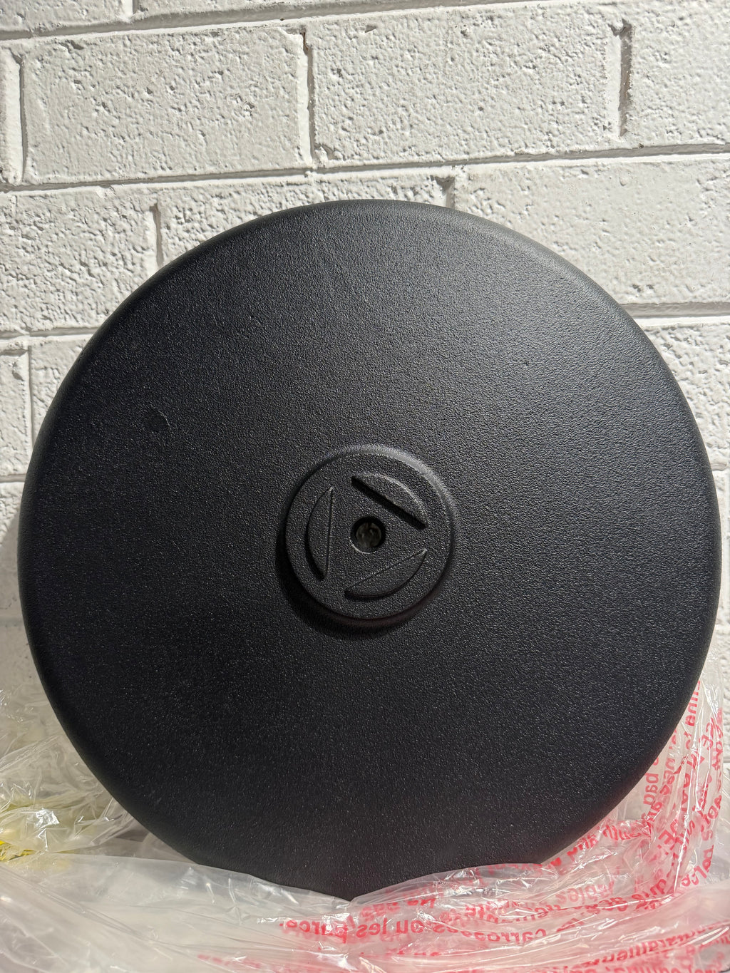 Commercial Table Round Cast Iron Base 18”