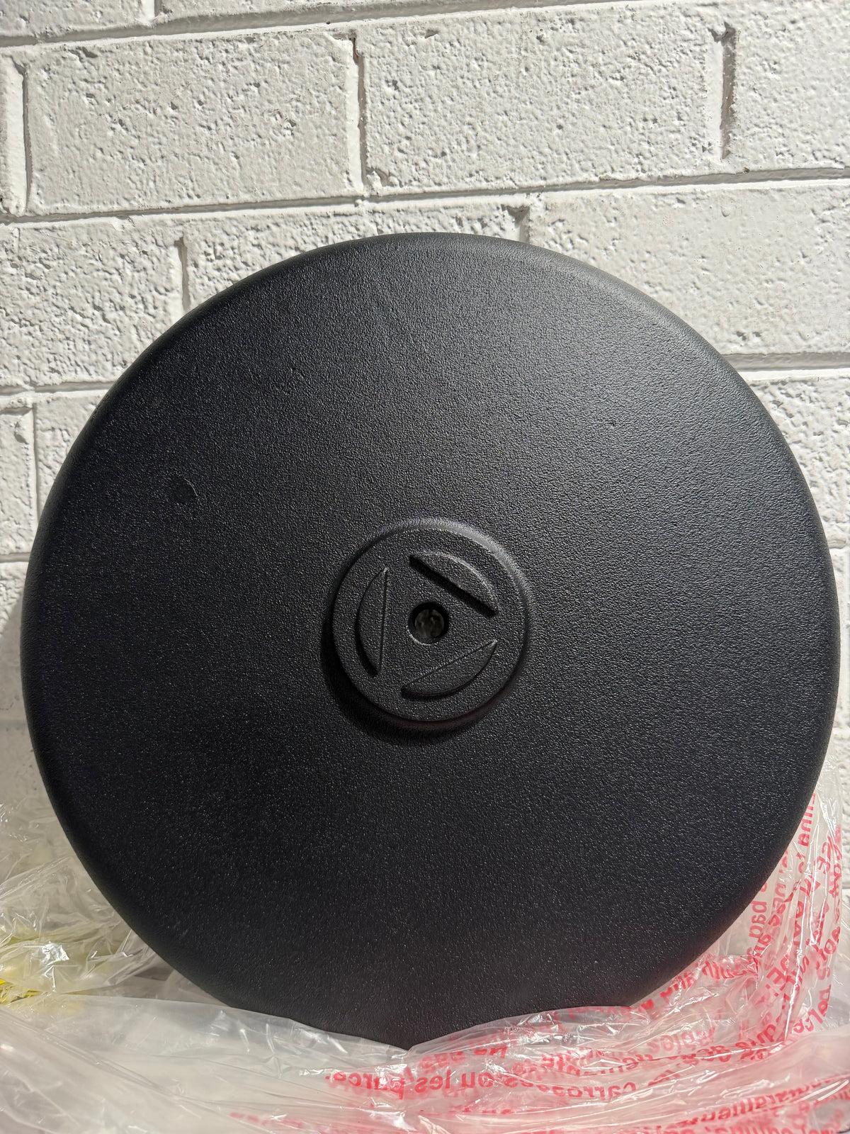 Commercial Table Round Cast Iron Base 18”