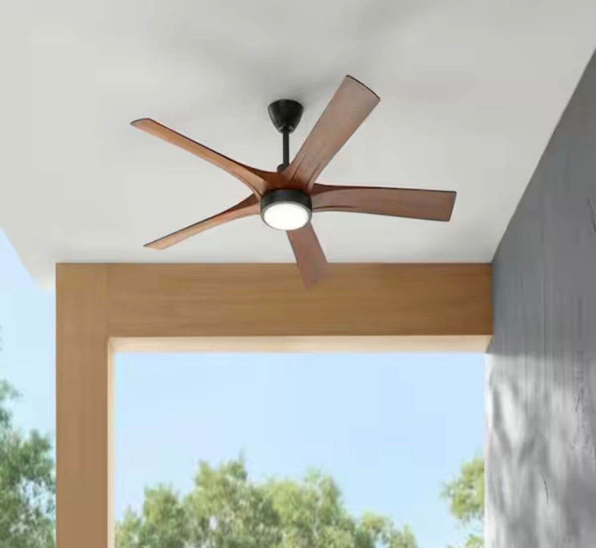 Stahlmark 56 in. Indoor/Outdoor Coal Integrated LED Ceiling Fan ( used like new )