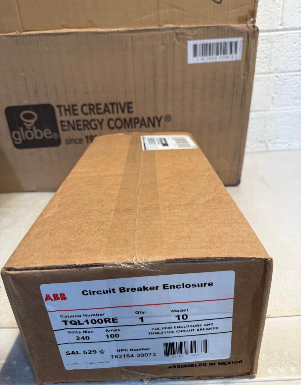 100 Amp Outdoor Circuit Breaker with Enclosure
