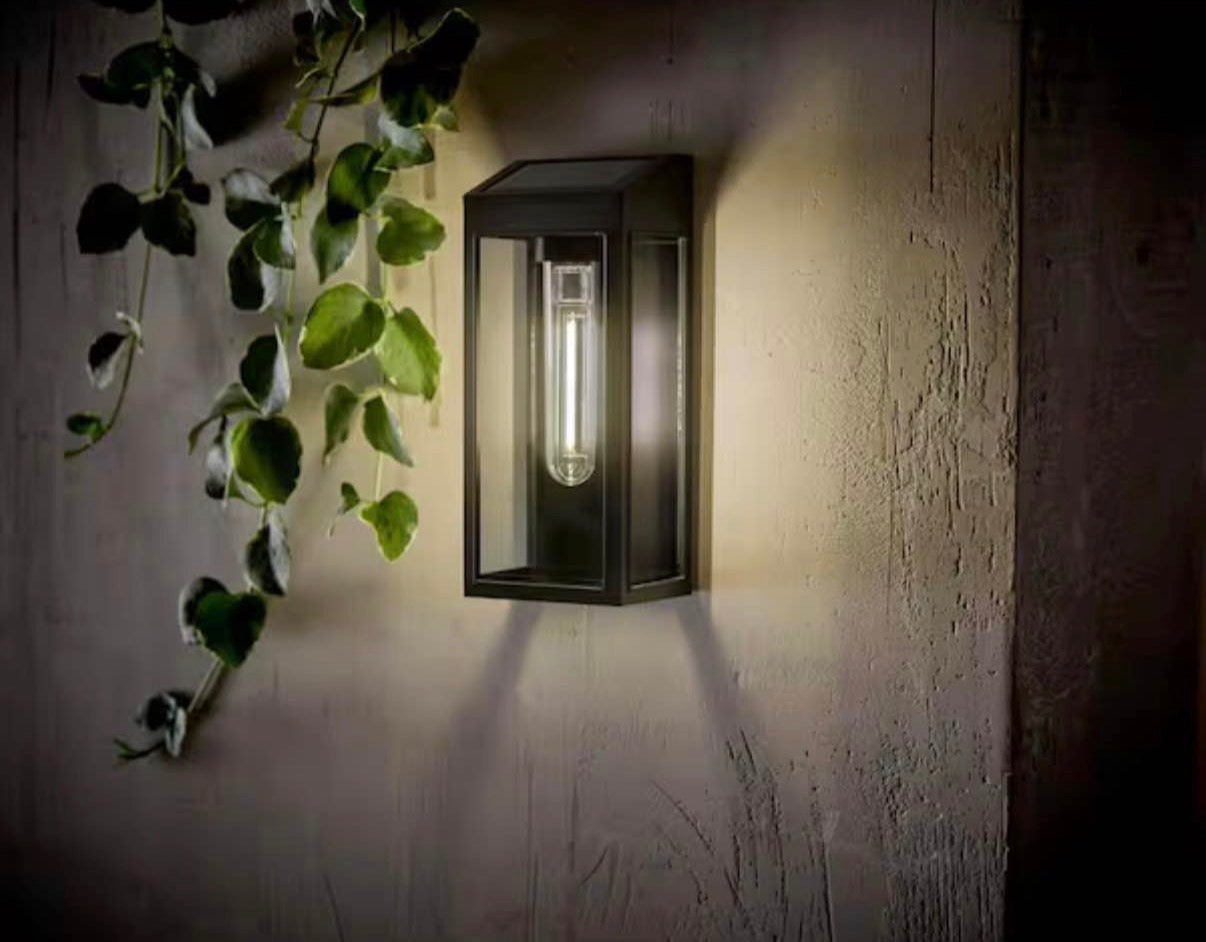 Outdoor Solar Wall Light